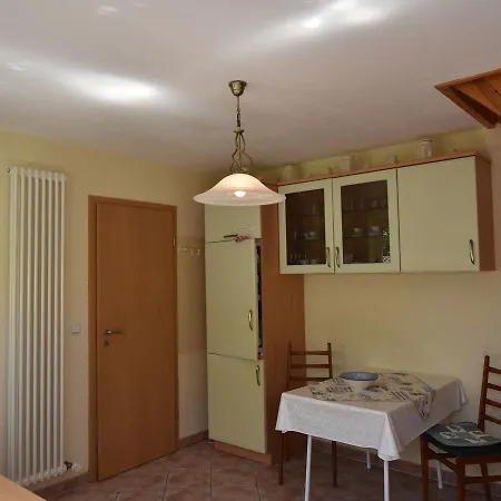 بيت للعطل Idyllic Holiday In Near The Forest *