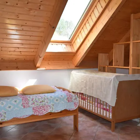 بيت للعطل Idyllic Holiday In Near The Forest *